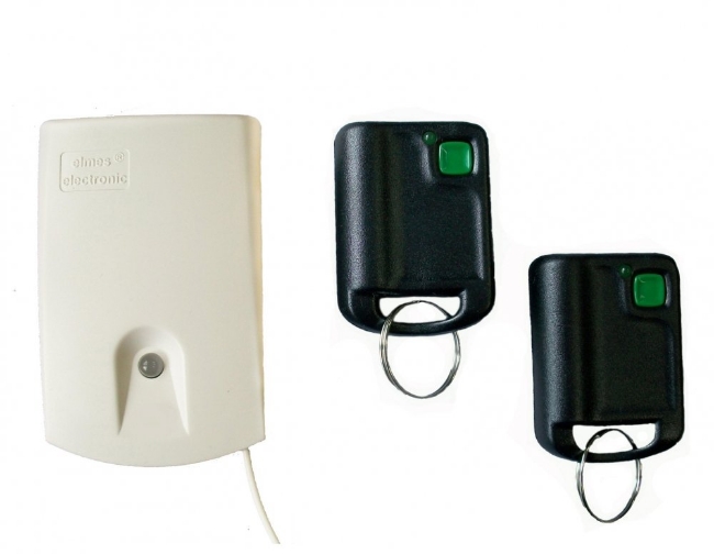 Poza cu Receptor cu un canal si 2 telecomenzi cu un boton U1HS